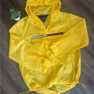 Classic Vintage 90’s Essentials Tommy Hilfiger Yellow Windbreaker